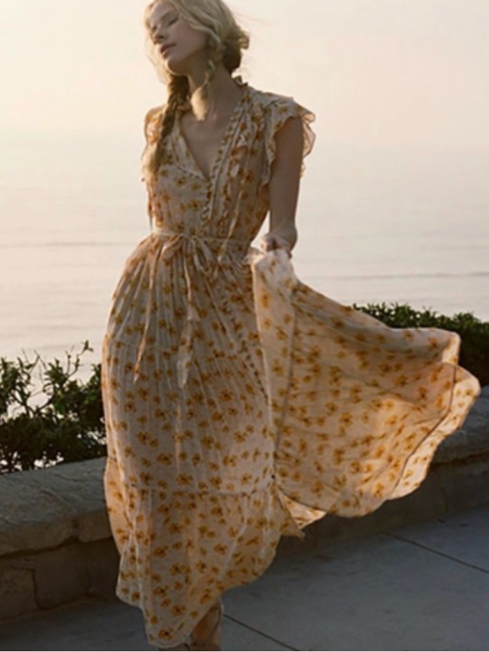 Doen carnation dress in white poppy